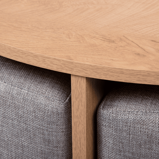 Conjunto de mesa de centro com puffs cor de madeira GIA