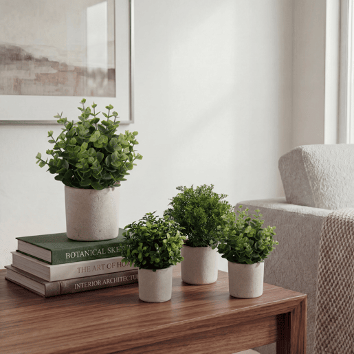 Planta floral VERDE em vaso de cimento 21cm sortidas