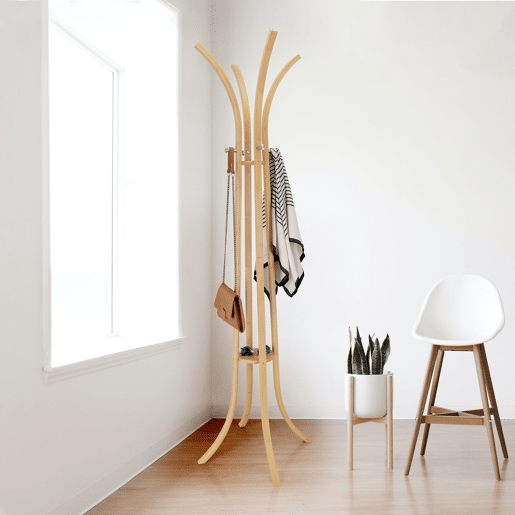Cabide de pé HARAN em bambu 172x40x40cm com 8 ganchos Cabide de pé HARAN em bambu 172x40x40cm com 8 ganchos