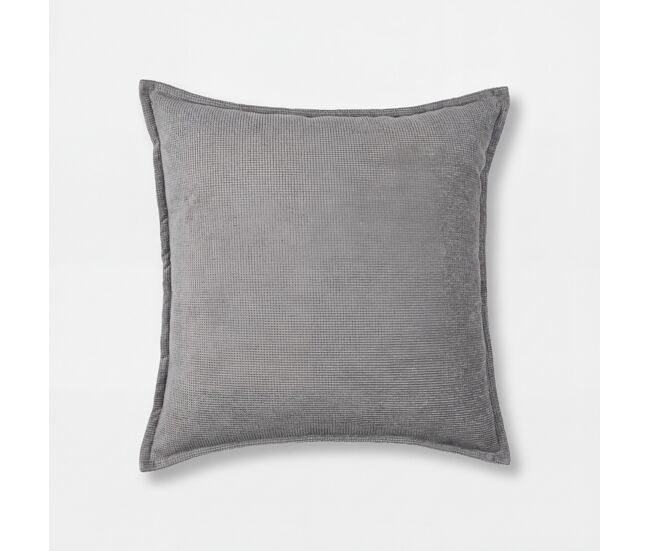 Cojín nina 45x45cm color plata