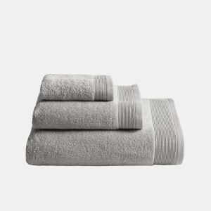 Toalha ZAIRA em algodão felpudo americano 100x150cm cor prata