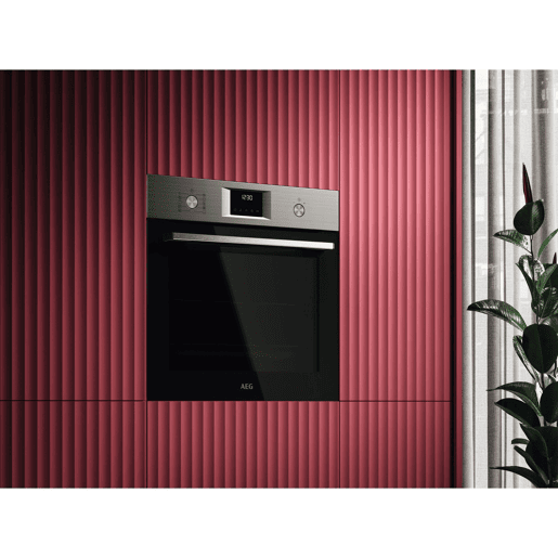 Forno elétrico AEG OU5PB40SM pirolítico 72 litros Forno elétrico AEG OU5PB40SM pirolítico 72 litros