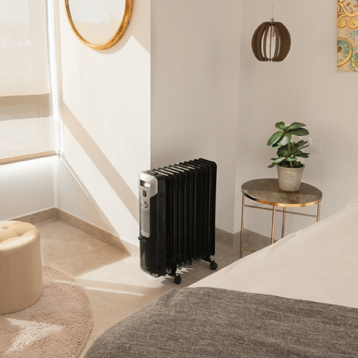 Cecotec Aquecedor a óleo de 11 módulos de 2500 W com 3 níveis de potência, 25 m² de cobertura, recolhe-cabos, controlo simples, alça, rodas e duplo sistema de segurança.