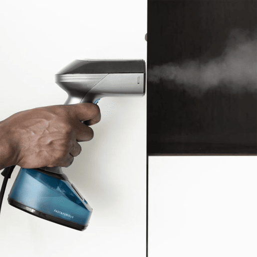Cecotec Escova de engomar com uma potência de 1700 W, vapor contínuo de 35 gmin, cabo extra comprido de 3 metros. Sistema de segurança Auto Shut-Off e acessório de escova incluído. Pronta para engomar em 20 segundos.