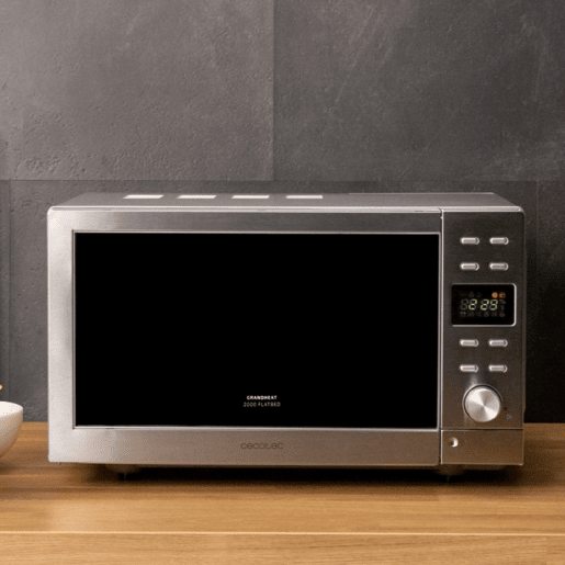Cecotec Micro-ondas digital sem prato de 20 litros de capacidade e 700 W de potência.