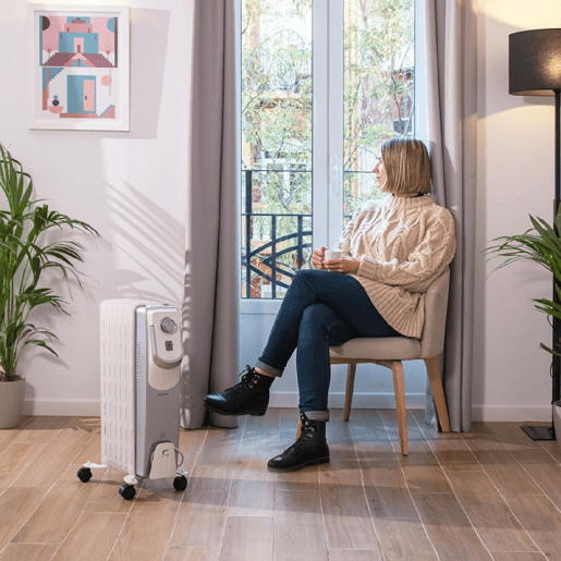 Cecotec Radiador a óleo de 7 módulos de 1500 W e tecnologia 360º com 3 níveis de potência, 18 m² de cobertura, recolhe-cabos, controlo simples, alça, rodas e duplo sistema de segurança.