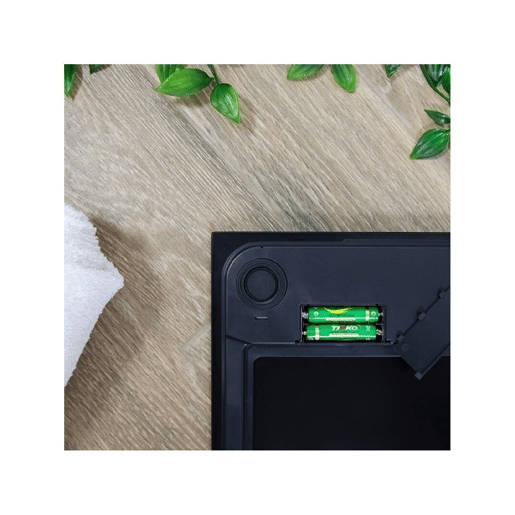 Cecotec Balança para casa de banho digital de grande superfície e alta precisão, com fita métrica. Cecotec Balança para casa de banho digital de grande superfície e alta precisão, com fita métrica.