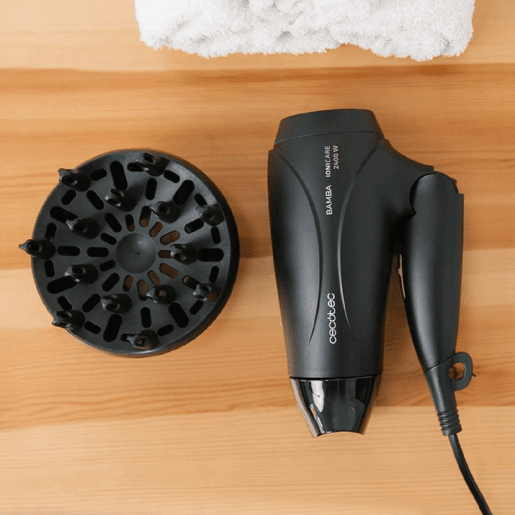 Cecotec Secador de cabelo de viagem de 2400 W de potência, com função ionizadora e grande caudal.