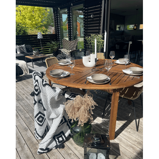 Mesa de refeição de jardim TOLVE 150 cm 150 cm Madeira de acácia Castanho