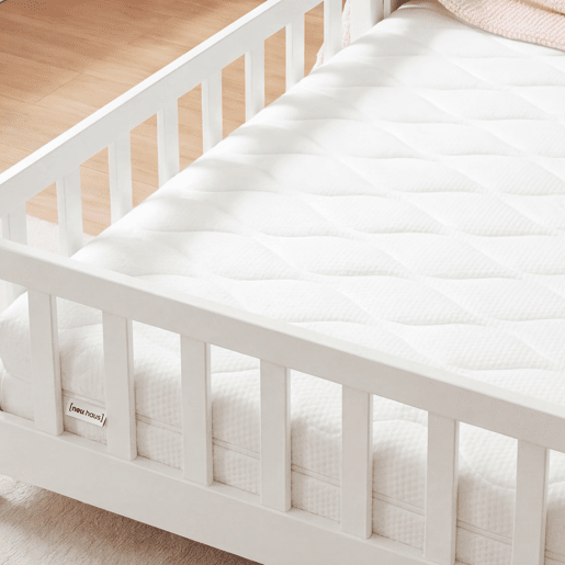 Cama de criança Treviolo forma de casa pinho + colchão 140x200 cm - Branco en.casa Cama de criança Treviolo forma de casa pinho + colchão 140x200 cm - Branco en.casa