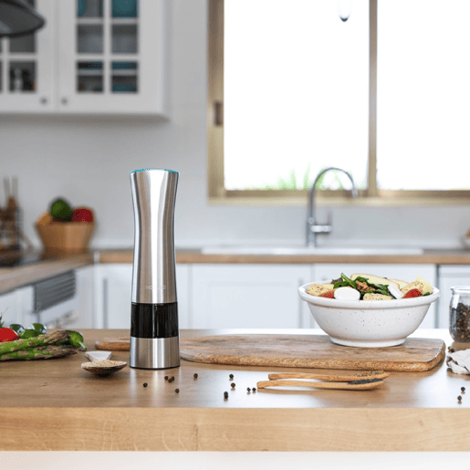 Cecotec Moinho elétrico de aço inoxidável com função Press, ao pressionar começa a moer automaticamente. Cecotec Moinho elétrico de aço inoxidável com função Press, ao pressionar começa a moer automaticamente.