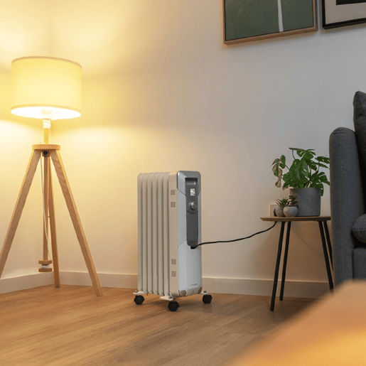 Cecotec Aquecedor a óleo de 7 módulos de 1500 W com 3 níveis de potência, 15 m² de cobertura, recolhe-cabos, controlo simples Cecotec Aquecedor a óleo de 7 módulos de 1500 W com 3 níveis de potência, 15 m² de cobertura, recolhe-cabos, controlo simples