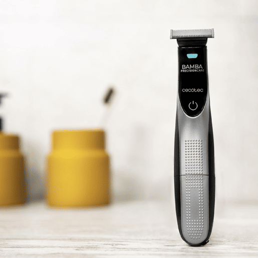 Cecotec Aparador de barba multifunções com bateria de lítio e pentes intercambiáveis.