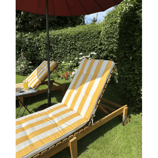 Beliani Cadeira loungerelax PIETRALUNGA Beliani Cadeira loungerelax PIETRALUNGA