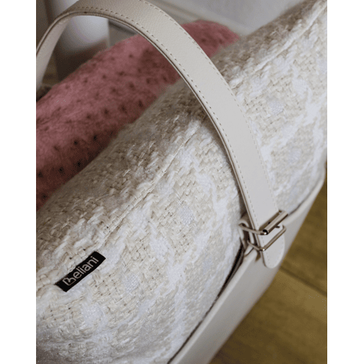 Beliani Almofada decorativa DOURIS
