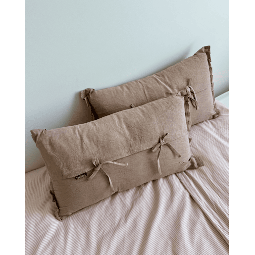 Conjunto de 2 almofadas decorativas SASSAFRAS Linho 30 x 45 cm Castanho claro Sólido