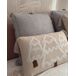 Beliani Cojín decorativo OCOTEA Beliani Cojín decorativo OCOTEA Gris