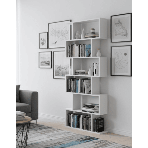 Estante de livros com efeito madeira