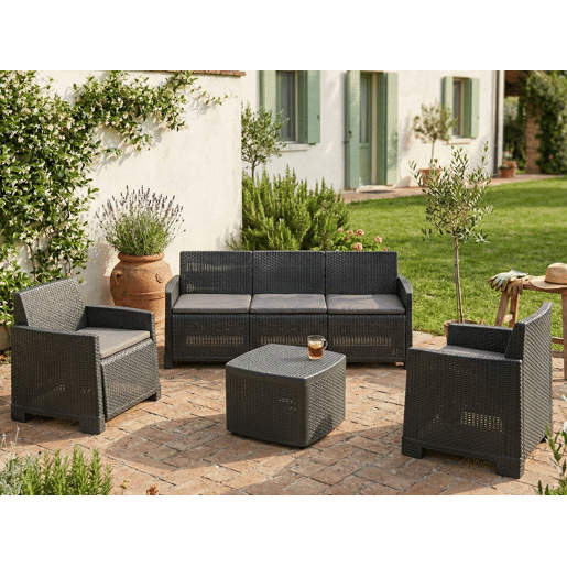 Sala de estar exterior em PVC