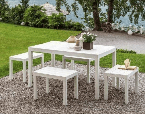 Mesa de jardim em PVC