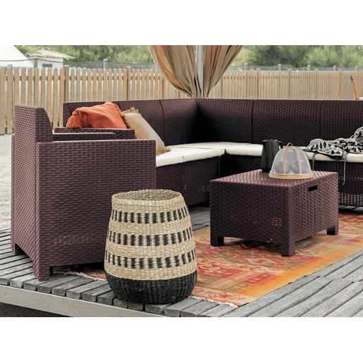 Sala de estar exterior em PVC