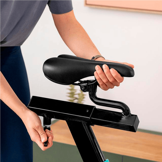 Cecotec Bicicleta indoor com volante de inércia de 13 kg e tecnologia Dynamic Pro.