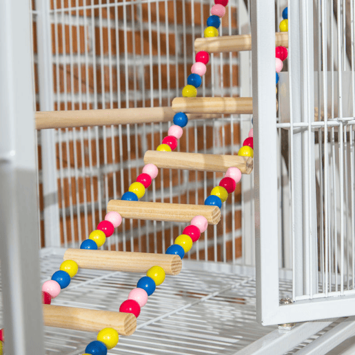 PawHut Gaiola para Pássaros com Rodas 83x53x180 cm Gaiola Metálica de 3 Níveis com 3 Poleiros Comedouros Brinquedos Rampas e Prateleira de Armazenamento para Canários Periquitos Branco