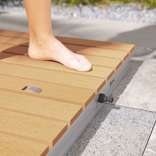 Outsunny Kit de Duche de Jardim Portátil Duche Exterior de Chão Altura Ajustável até 4 m Estrutura de Alumínio Resistente à Água Raios UV para Campismo Piscina Praia 70,5x55x7,5 cm Madeira