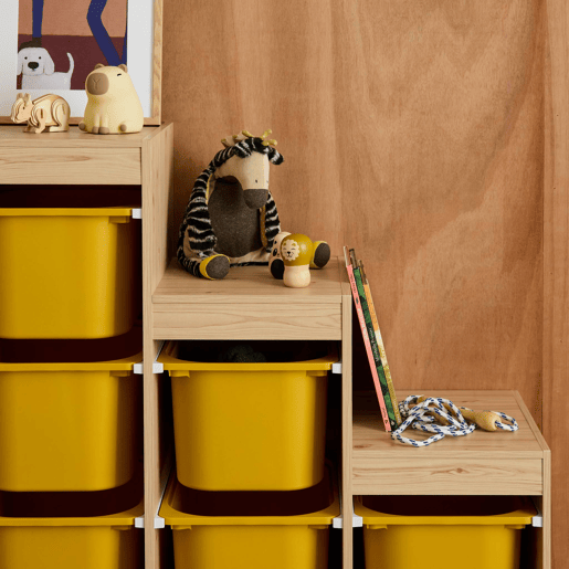 Móvel de arrumação infantil em escada com 6 caixas Mostarda - 96x38.5x90 cm Móvel de arrumação infantil em escada com 6 caixas Mostarda - 96x38.5x90 cm