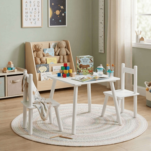 Mesa infantil com 2 cadeiras origami, escrivaninha infantil, brinquedoteca para quarto de bebê, branco fosco