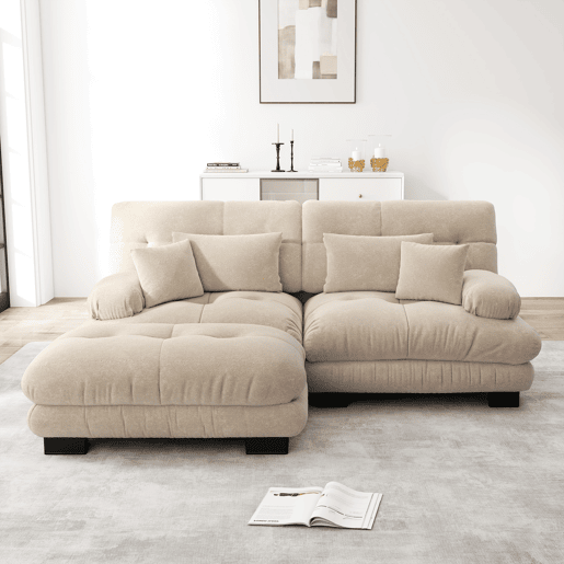 Sofá de canto Cloud - 2 lugares - Chenille com 2 almofadas lombares, 2 almofadas decorativas, braços largos e otomana - Café