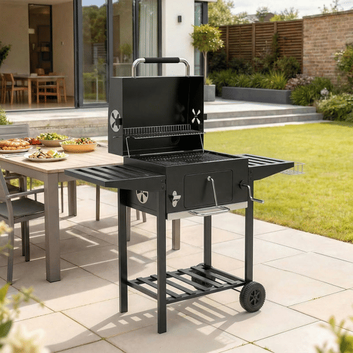Outsunny Barbecue a Carvão Portátil, Barbecue Móvel com Bandeja Ajustável, Prateleiras Dobráveis, Termómetro, Tampa, Chaminé, Ventilação, Gaveta para Cinzas, Rodas, Cesto Lateral e Pega, Preto