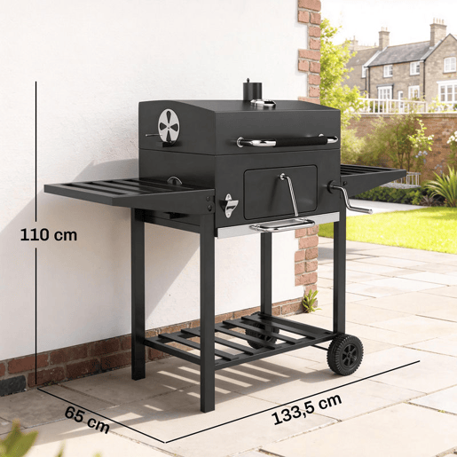 Outsunny Barbecue a Carvão Portátil, Barbecue Móvel com Bandeja Ajustável, Prateleiras Dobráveis, Termómetro, Tampa, Chaminé, Ventilação, Gaveta para Cinzas, Rodas, Cesto Lateral e Pega, Preto