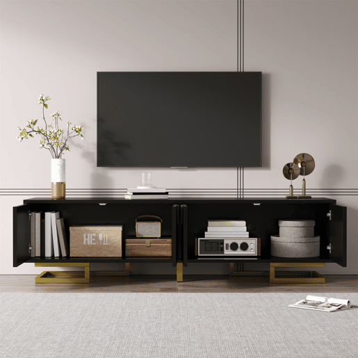 Móvel de TV Lowboard - Portas estruturadas, puxadores e pés dourados - Preto