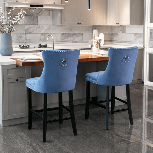 Conjunto de 2 bancos de bar - veludo capitoné, pernas de madeira - azul