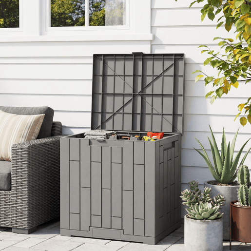 Outsunny Baú Exterior Capacidade 114L, Baú de Armazenamento Exterior em Resina Resistente à Água e aos Raios UV, com Fecho para Jardim, Terraço, Pátio, 56x44x54 cm, Cinzento