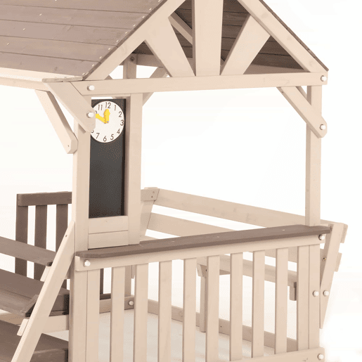 Cozinha infantil de exterior em madeira com formato de casinha - com telhado impermeável e grades semifechadas, prateleira multifuncional para plantas e brinquedos, adequada para crianças a partir dos 3 anos - Cinza + Bege