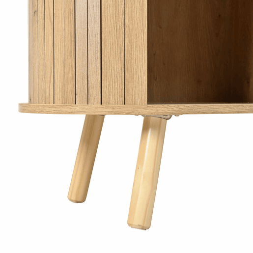 Aparador de dimensões não especificadas - design ondulado com ranhuras, duas portas de correr, três gavetas, prateleiras ajustáveis, pés em madeira maciça, estilo escandinavo moderno, MDF - Natural