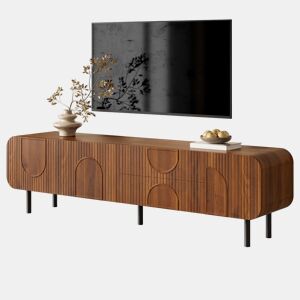 Móvel de TV com 3 portas e 2 gavetas - estilo Mid-Century, ranhuras verticais, relevos em arco, cantos arredondados, pés metálicos, passagem para cabos, móvel de sala - Nogueira