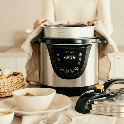 Fogão programável Chef Pot V110 Newlux 6L, 1000W, Programável 24h, Sistema Duopressure Negro