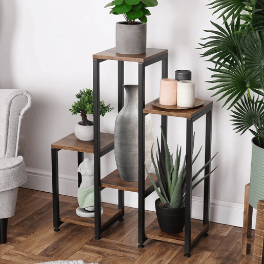 Prateleira metálica para plantas