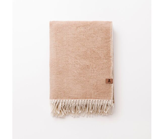 Manta color beige 140x190cm 320gsm, 60% algodón y 40% acrílico scalpers home