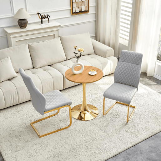 Conjunto de mesa e cadeiras de 60 cm - mesa redonda em MDF com efeito de madeira e base dourada, 2 cadeiras de jantar cinza claro com padrão em losangos e pernas metálicas douradas - dourado, cinza claro, madeira