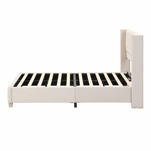 Cama estofada 90*200 - cabeceira acolchoada com botões e tachas, estrado de ripas, pés de madeira - Bege