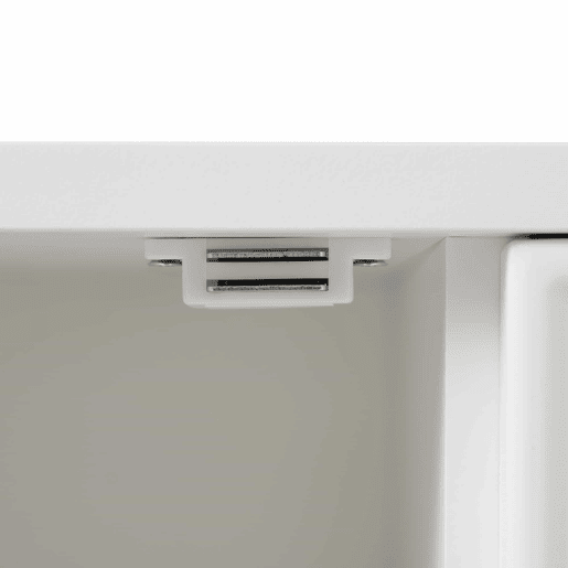 Cómoda decorada com riscas verticais - 3 gavetas e 2 portas com prateleiras reguláveis - Branco