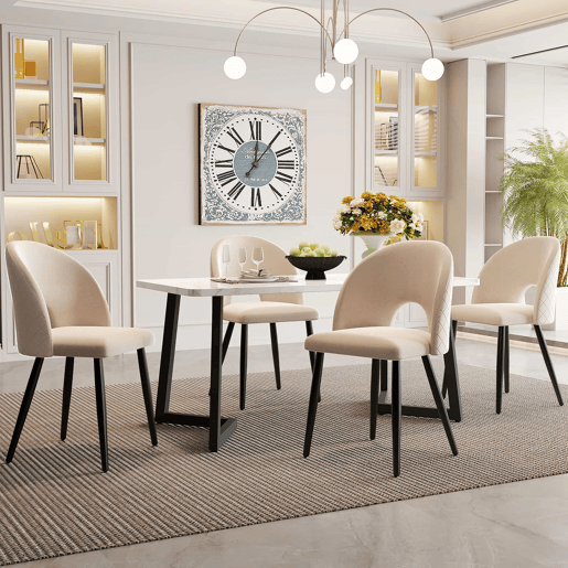 Conjunto de sala de jantar 117x68 cm - Mesa retangular com 4 cadeiras - Cadeiras de veludo bege - Pernas pretas