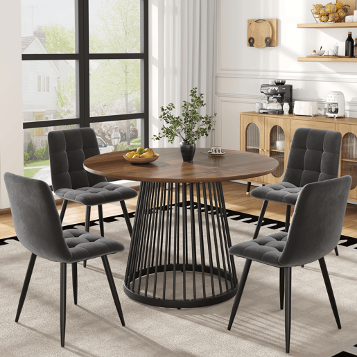 Conjunto de mesa e cadeiras 5 peças - Mesa redonda 80 cm, estrutura metálica preta, cadeiras de veludo