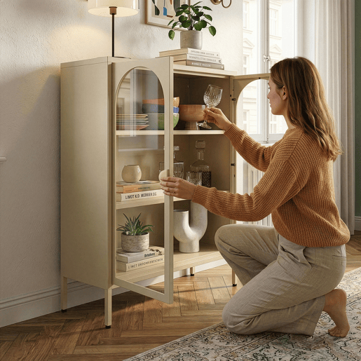 Vitrina aparador Klippestad 2 portas aço 95x80x35 cm cor de camelo en.casa