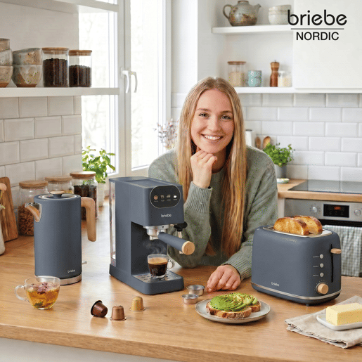 Briebe SKT1209GRY Nordic Conjunto Máquina de Café de 20 Bar Cápsulas e Café Moído + Chaleira Elétrica 1,7L + Torradeira de Pão 2 Fendas Largas, 1350, Cinza