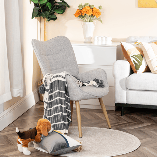Poltrona Relax Estofada Em Tecido Cinza Claro Estilo Escandinavo Com Pernas De Madeira Maciça, Encosto Alto E Assento Acolchoado Macio, Cadeira Para Sala Jantar Quarto Capacidade 120Kg